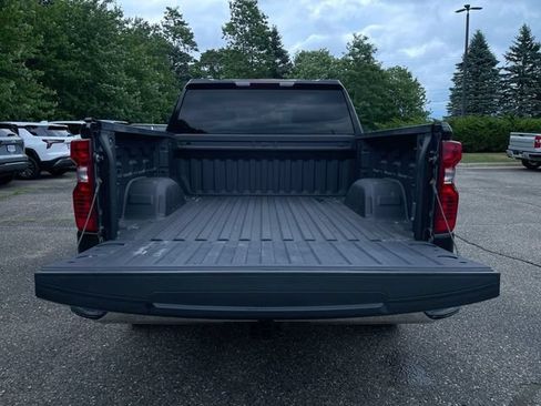 Used 2022 Chevrolet Silverado 1500 LT AWD/4WD image 25