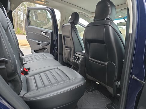 Used 2016 Ford Edge SEL w/ Equipment Group 201A image 11