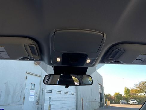 Used 2025 Toyota Camry LE image 17