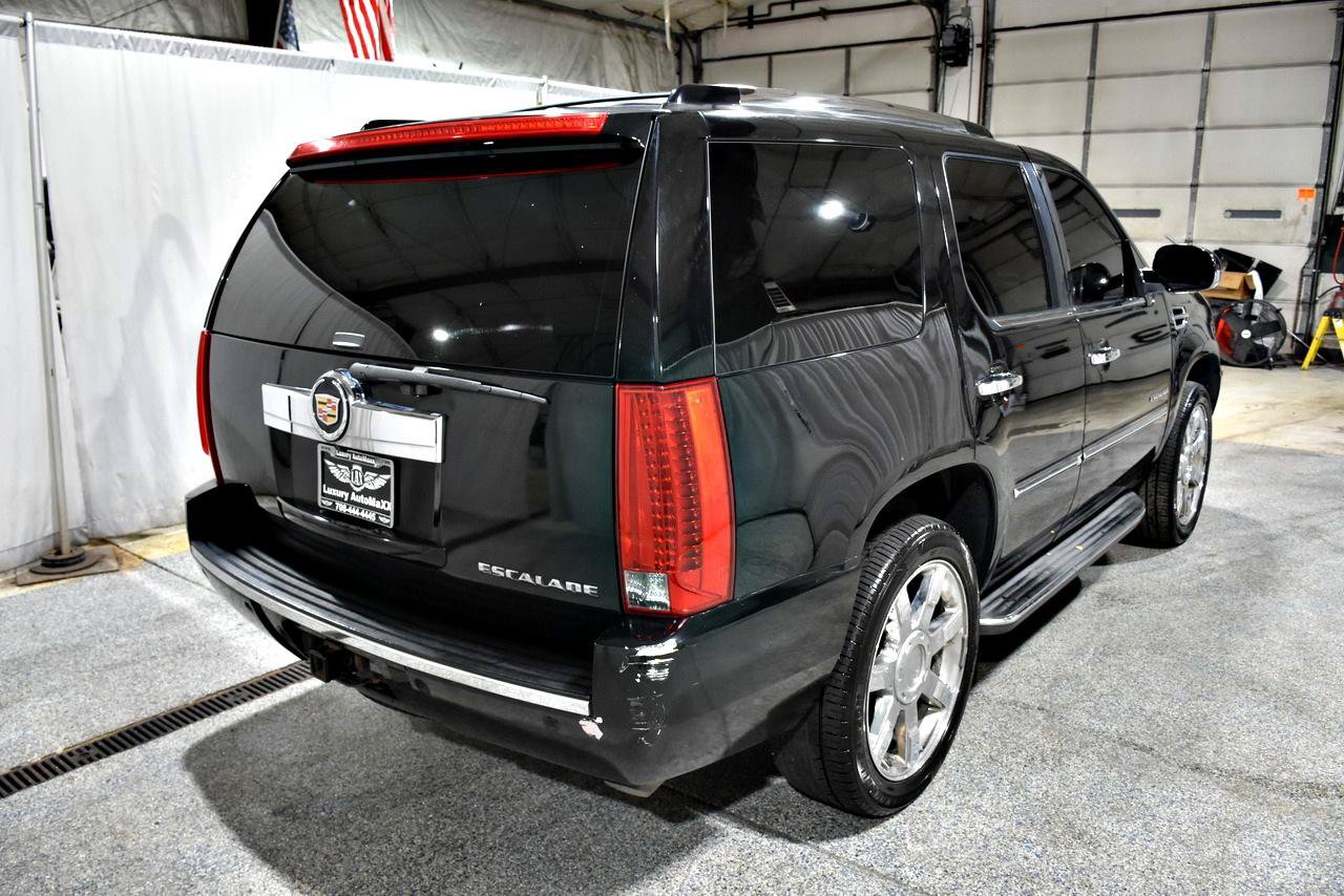 Used 2014 Cadillac Escalade Luxury RWD image 6