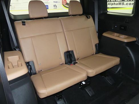 Used 2024 Hyundai Santa Fe Limited image 25