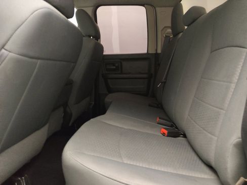 Used 2017 RAM 1500 Express RWD image 18