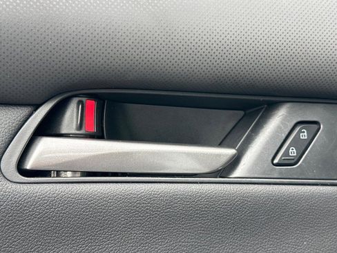 Certified 2025 MAZDA CX-50 AWD 2.5 S w/ Premium Package image 21