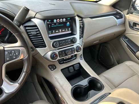 Used 2020 GMC Yukon SLT RWD image 17