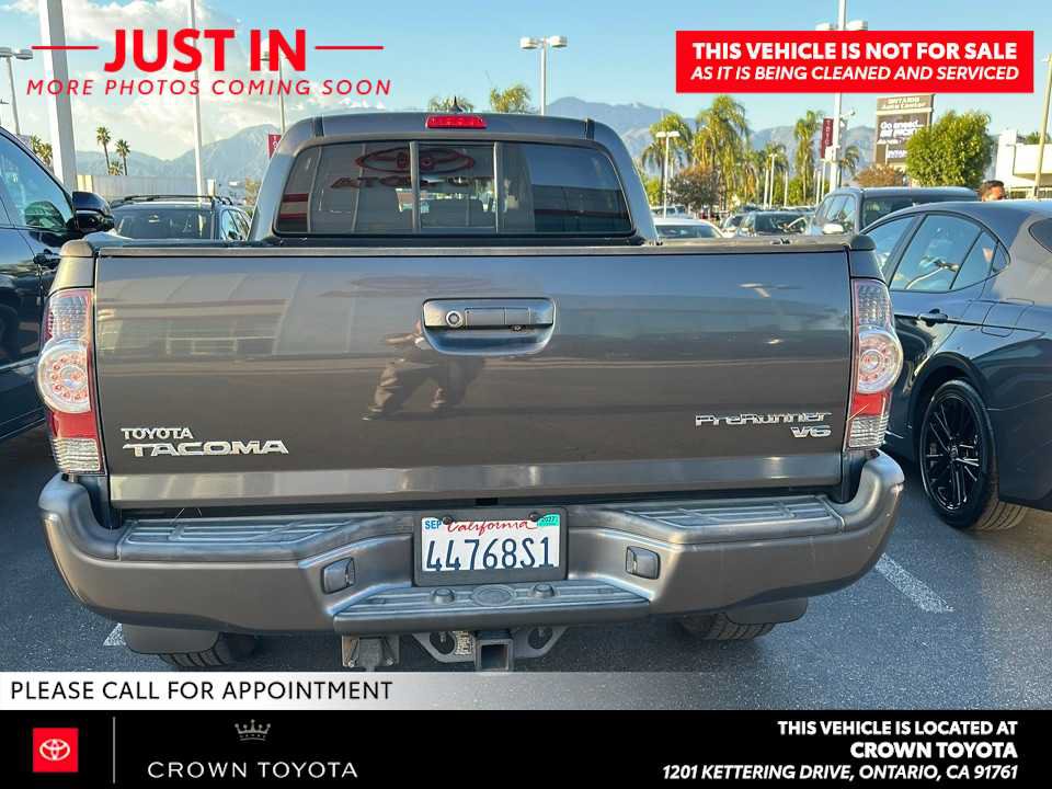 Used 2015 Toyota Tacoma PreRunner w/ TRD Sport Package RWD image 5
