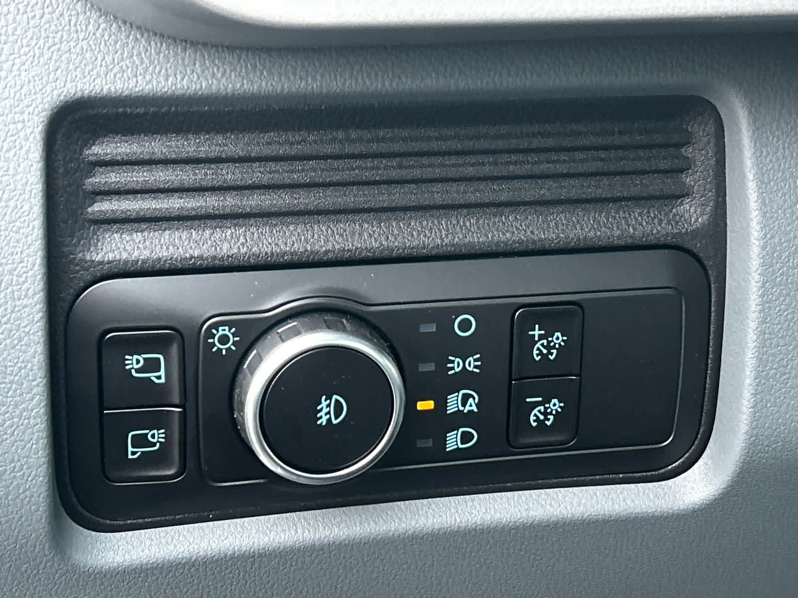 New 2026 Ford F250 XL AWD/4WD image 17