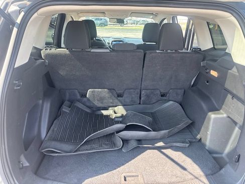 Used 2018 Ford Escape SE w/ SE Sync 3 Package FWD image 8