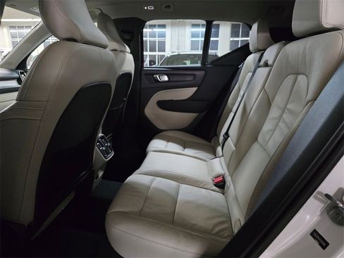 Certified 2023 Volvo XC40 B5 Ultimate w/ Protection Package Premier image 12