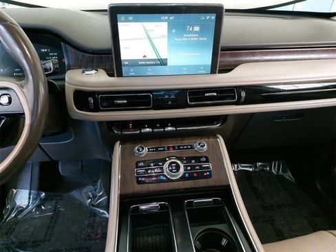 Used 2020 Lincoln Aviator Reserve w/ Equipment Group 202A image 25