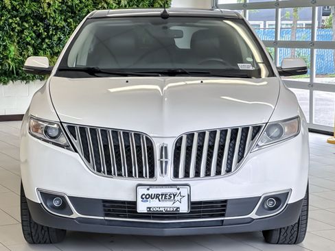 Used 2013 Lincoln MKX AWD image 9