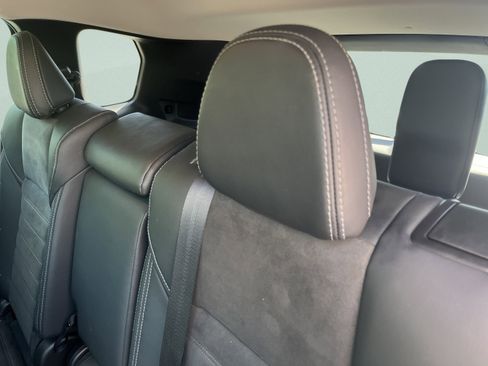 Used 2023 Mitsubishi Outlander SE AWD/4WD image 23