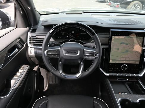 New 2026 GMC Acadia Denali w/ Super Cruise Package FWD image 9
