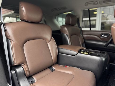 Used 2023 INFINITI QX80 Premium Select w/ Cargo Package image 35