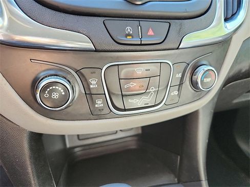 Used 2024 Chevrolet Equinox LS w/ LS Convenience Package image 15