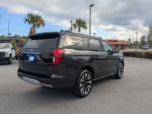 New 2026 Ford Expedition Platinum AWD/4WD image 4