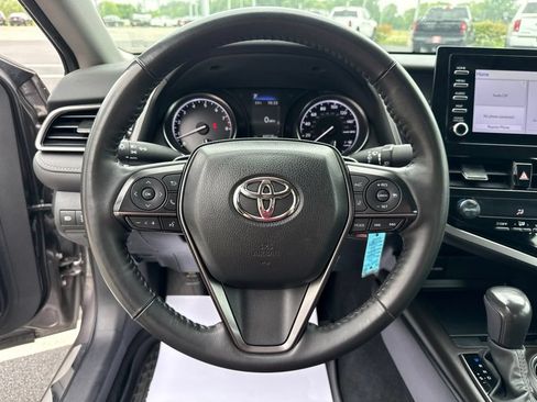 Used 2024 Toyota Camry SE FWD image 18