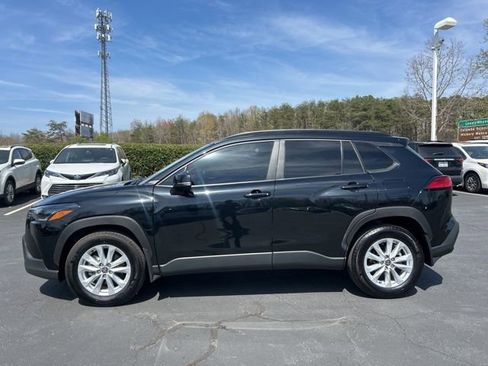 Used 2024 Toyota Corolla Cross LE image 10