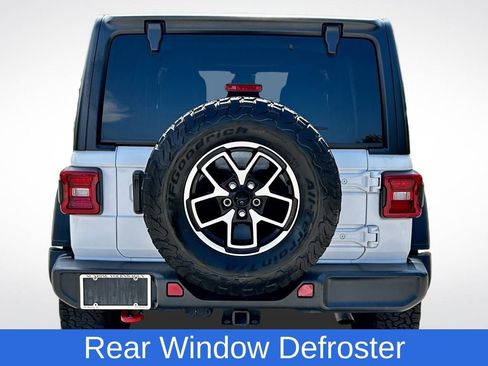 Used 2024 Jeep Wrangler Unlimited Rubicon image 5