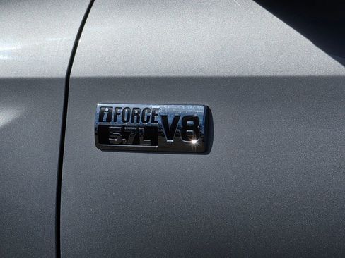 Used 2017 Toyota Tundra SR5 w/ TRD Off Road Package image 31