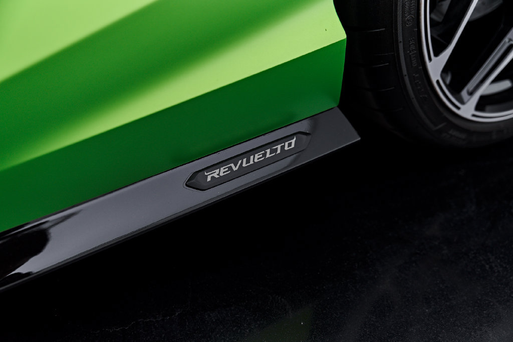 Used 2024 Lamborghini Revuelto AWD/4WD image 27
