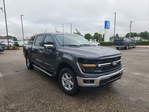 Used 2025 Ford F150 XLT w/ Equipment Group 302A MID AWD/4WD image 3