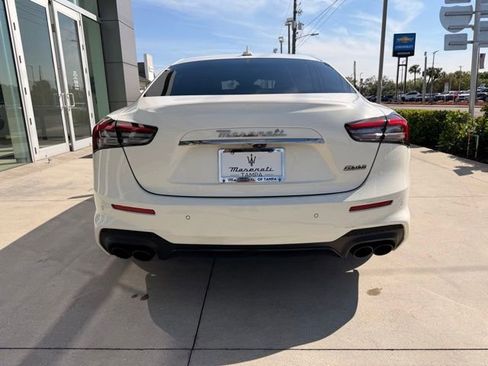 Used 2023 Maserati Ghibli Modena image 17