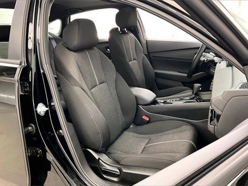 Certified 2025 Honda Accord Sport image 7