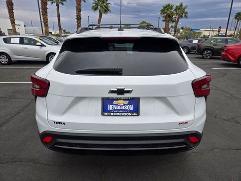 Used 2024 Chevrolet Trax RS w/ Driver Confidence Package image 5