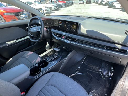 Certified 2025 Kia K4 EX FWD image 15