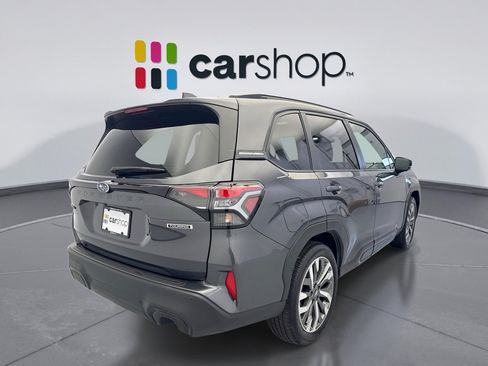 Used 2025 Subaru Forester Touring AWD/4WD image 5