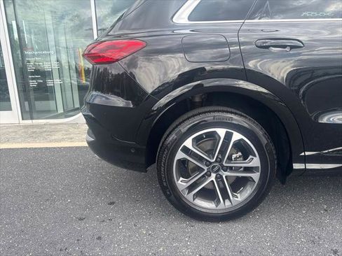 Certified 2025 Audi Q5 Premium Plus w/ Premium Plus AWD/4WD image 5