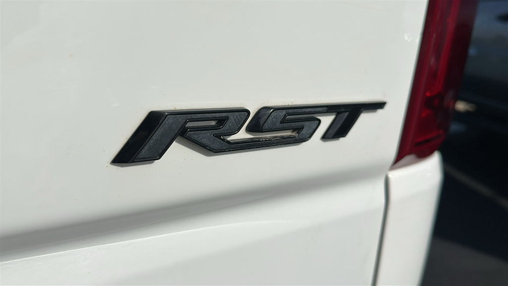 Used 2022 Chevrolet Silverado 1500 RST AWD/4WD image 12