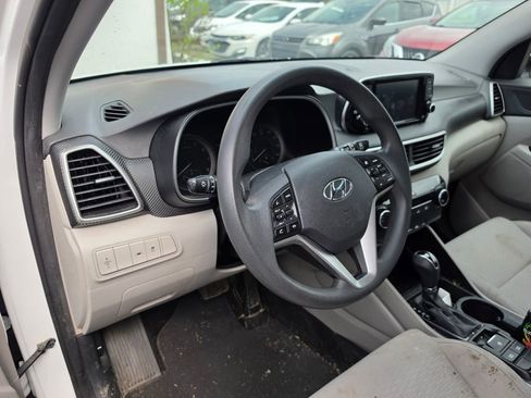 Used 2020 Hyundai Tucson SE image 4