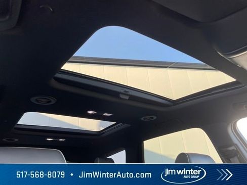 Used 2022 Buick Enclave Avenir w/ Avenir Technology Package AWD/4WD image 13