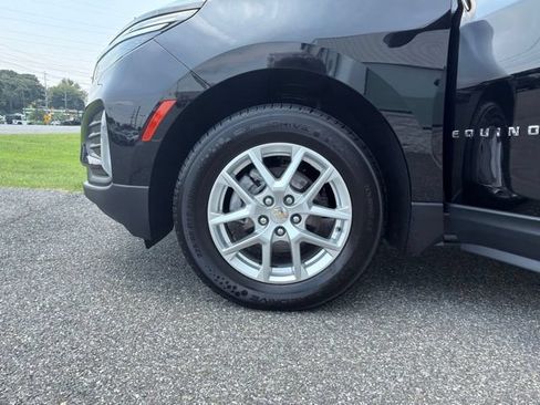 Used 2022 Chevrolet Equinox LT w/ Driver Convenience Package AWD/4WD image 24