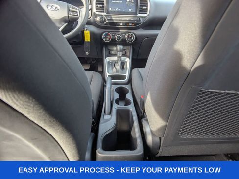Used 2022 Hyundai Venue SE w/ Cargo Package image 19