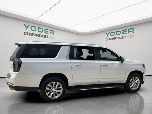 Used 2025 Chevrolet Suburban Premier AWD/4WD image 5