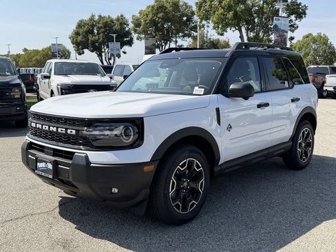 New 2026 Ford Bronco Sport Outer Banks w/ Outer Banks Tech Package+ AWD/4WD image 3