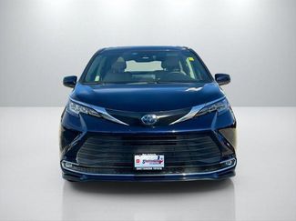 Certified 2023 Toyota Sienna XLE video 2