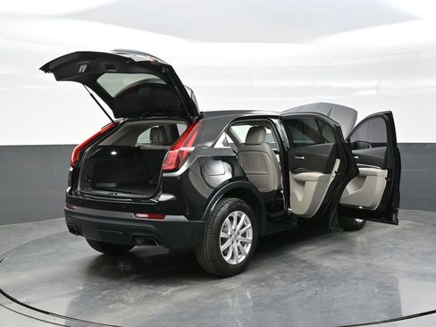 Used 2019 Cadillac XT4 Luxury w/ Cold Weather Package FWD image 46