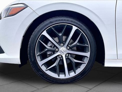 Used 2024 Honda Civic Touring image 10