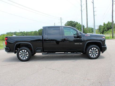 New 2026 Chevrolet Silverado 2500 Custom w/ Custom Value Package AWD/4WD image 16