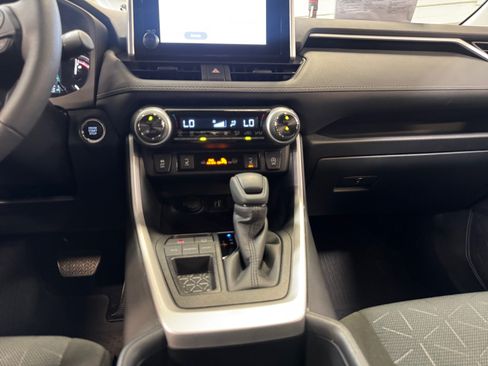 Certified 2025 Toyota RAV4 XLE w/ Convenience Package FWD image 20