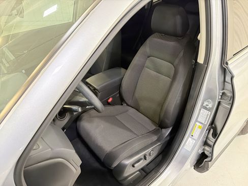 Used 2026 Honda CR-V EX image 10