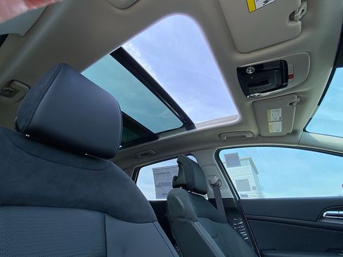 New 2026 Kia Sportage SX Prestige AWD/4WD image 30