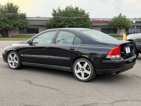 Used 2004 Volvo S60 R AWD/4WD image 15