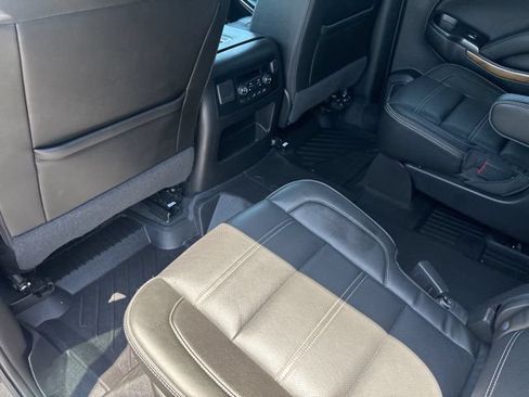 Used 2020 GMC Yukon XL Denali w/ Open Road Package AWD/4WD image 19