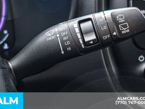 Used 2025 Kia Soul LX w/ LX Technology Package FWD image 34