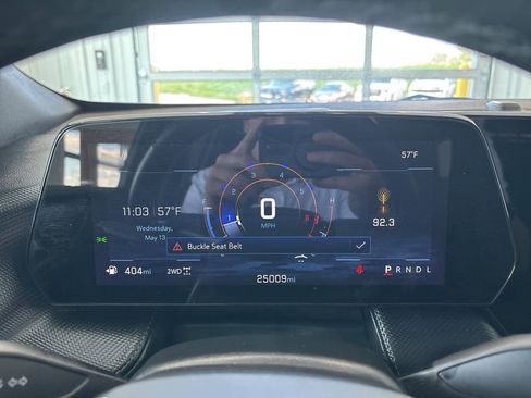 Used 2025 Chevrolet Equinox LT AWD/4WD image 10