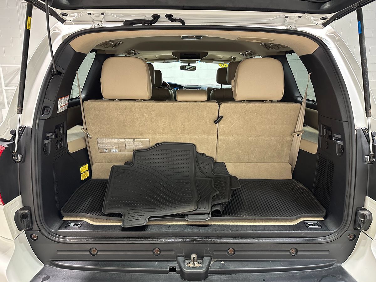Used 2016 Toyota Sequoia Platinum AWD/4WD image 7